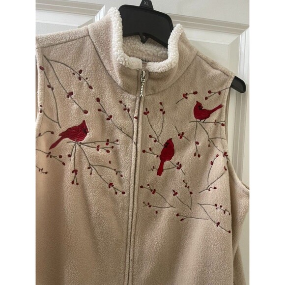 Croft & Barrow Vest Women L CREAM Fleece Embroidered Cardinals Front Zip HOLIDAY - Picture 2 of 5